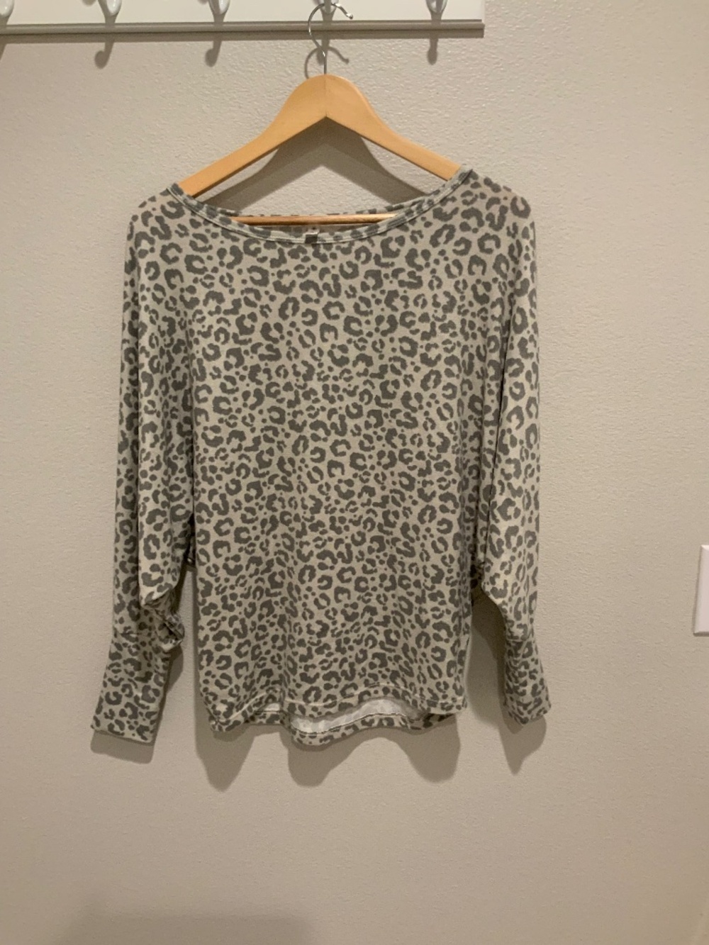 Varady Animal Print Lightweight Sweater